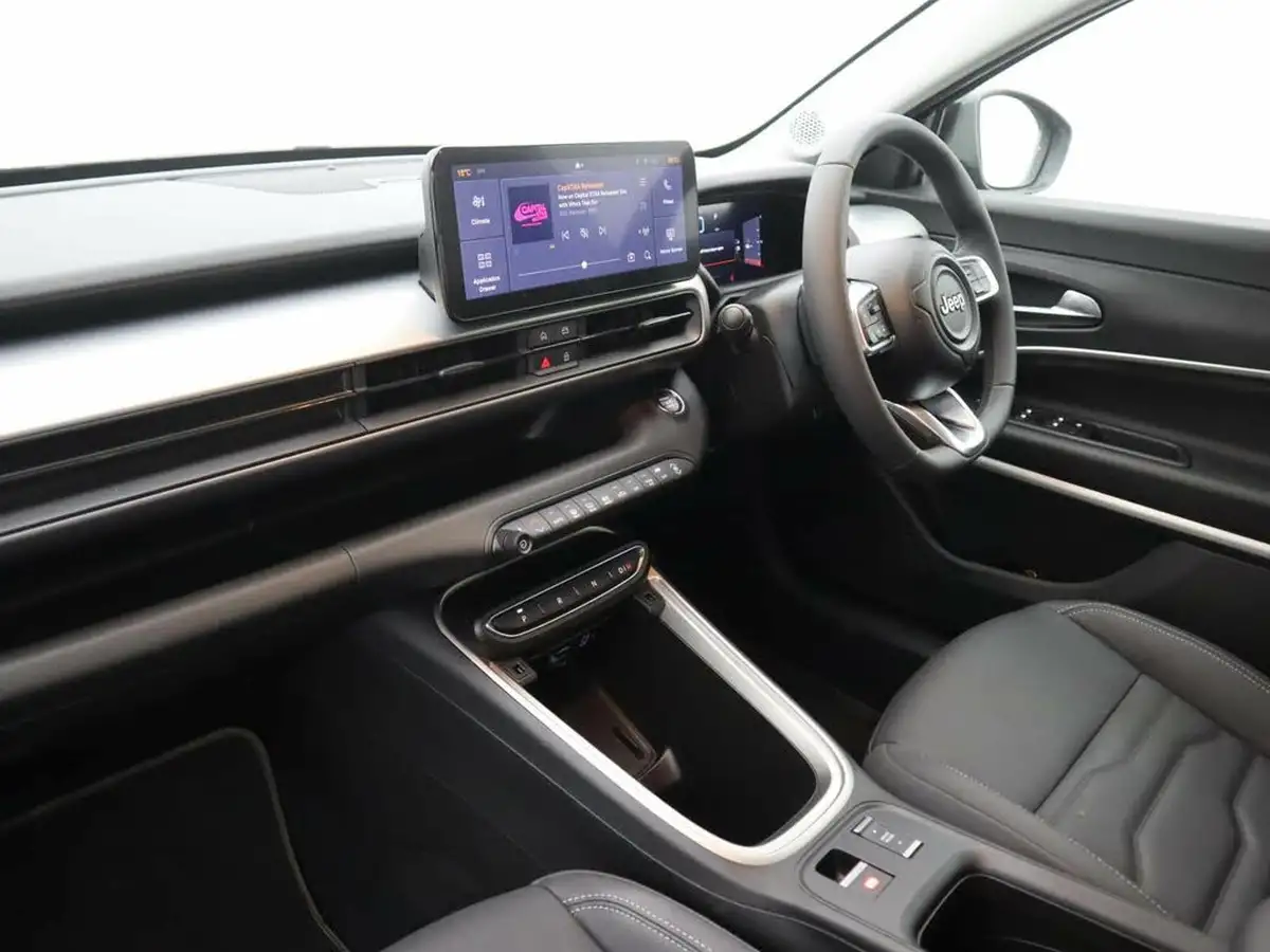 2024-jeep-avenger-12-gse-summit-e-hybrid-48v-auto-big-9
