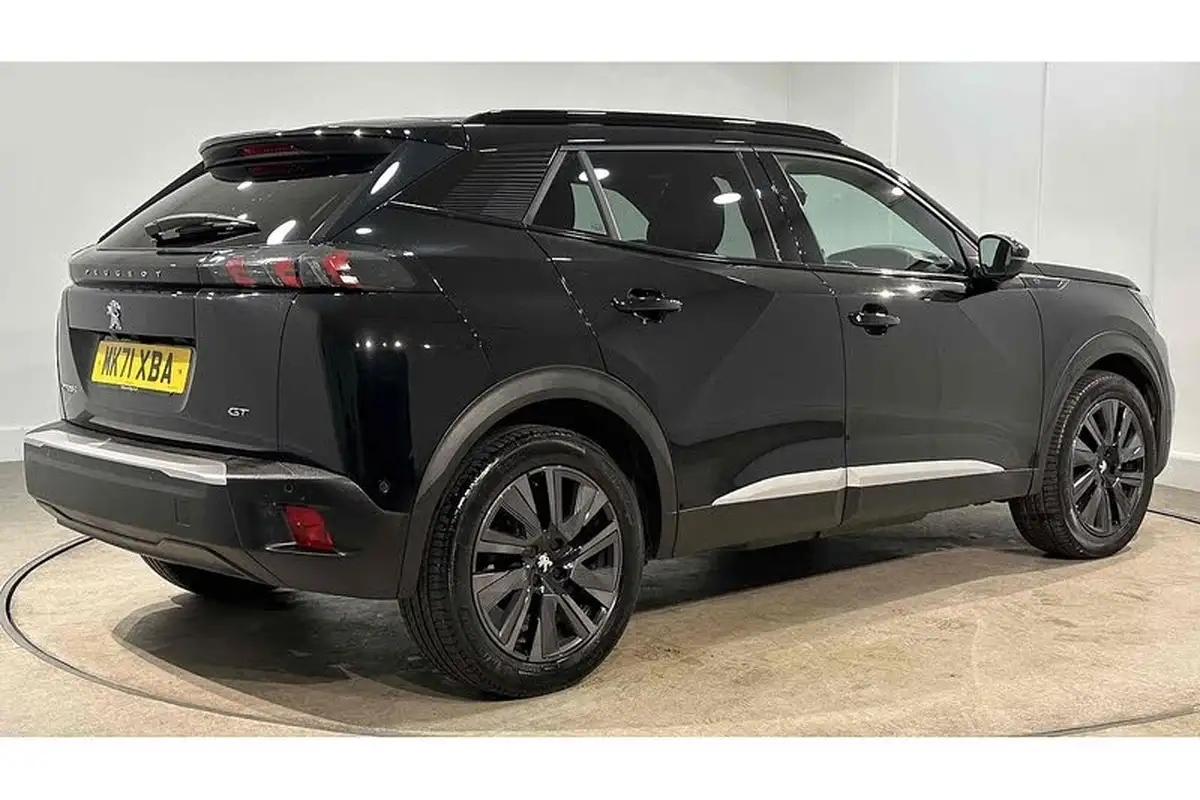 2021-peugeot-2008-suv-e-gt-premium-big-7