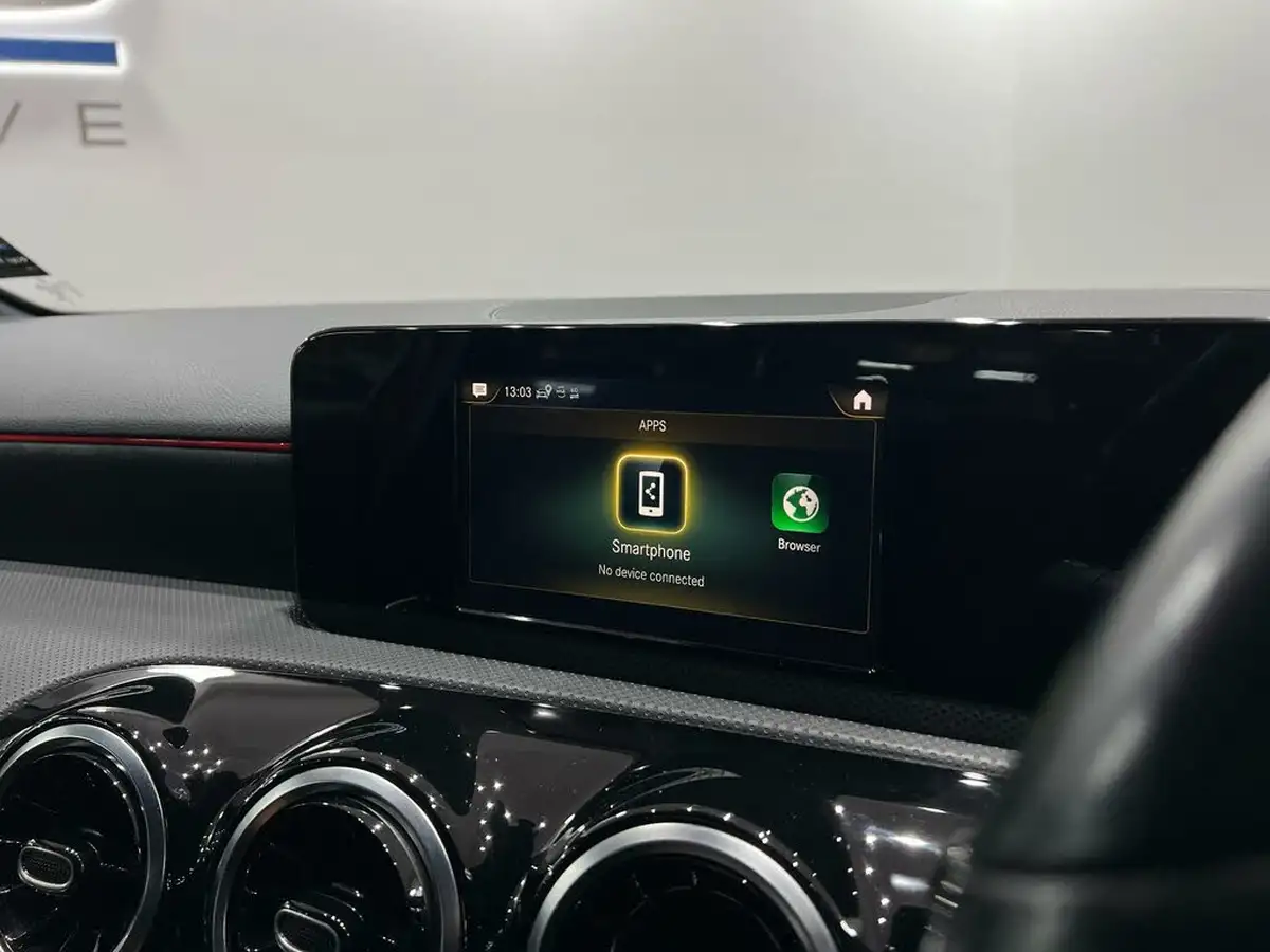 2020-mercedes-benz-a-class-13-a250e-amg-line-saloon-4d-big-40