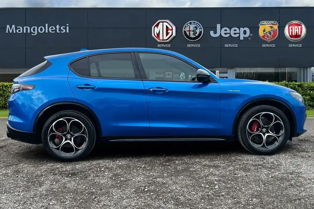 2023-alfa-romeo-stelvio-20-veloce-big-4