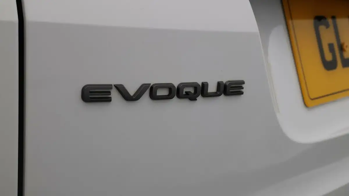2022-land-rover-range-rover-evoque-20-d165-r-dynamic-big-20