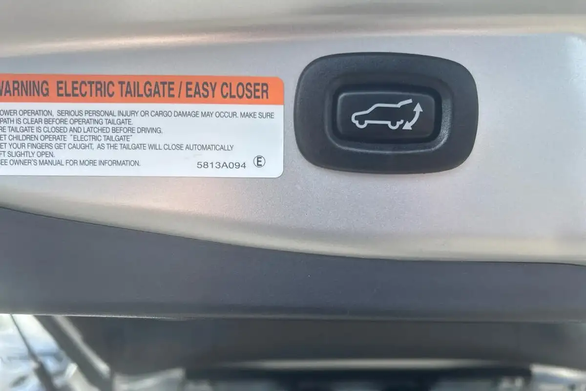 2019-mitsubishi-outlander-24-4h-phev-big-39