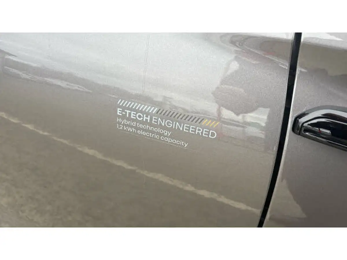 2023-renault-captur-16-e-tech-engineered-145ps-full-big-20