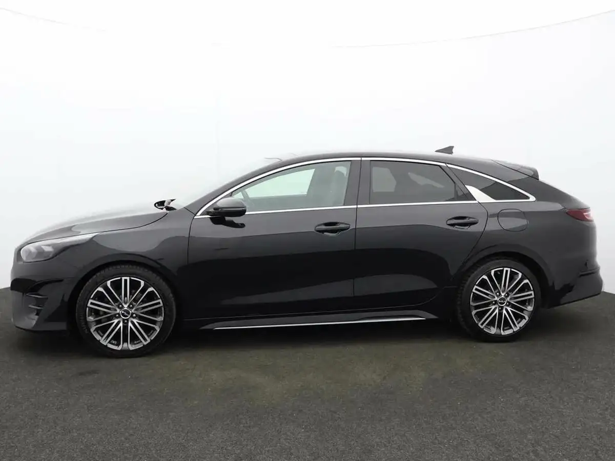 2023-kia-pro-ceed-15-t-gdi-gt-line-s-158bhp-big-3