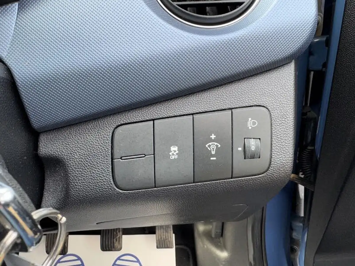 2014-hyundai-i10-10-premium-big-34