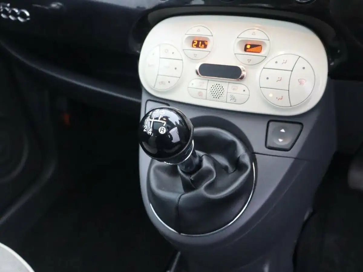 2015-fiat-500-12-lounge-ss-big-13
