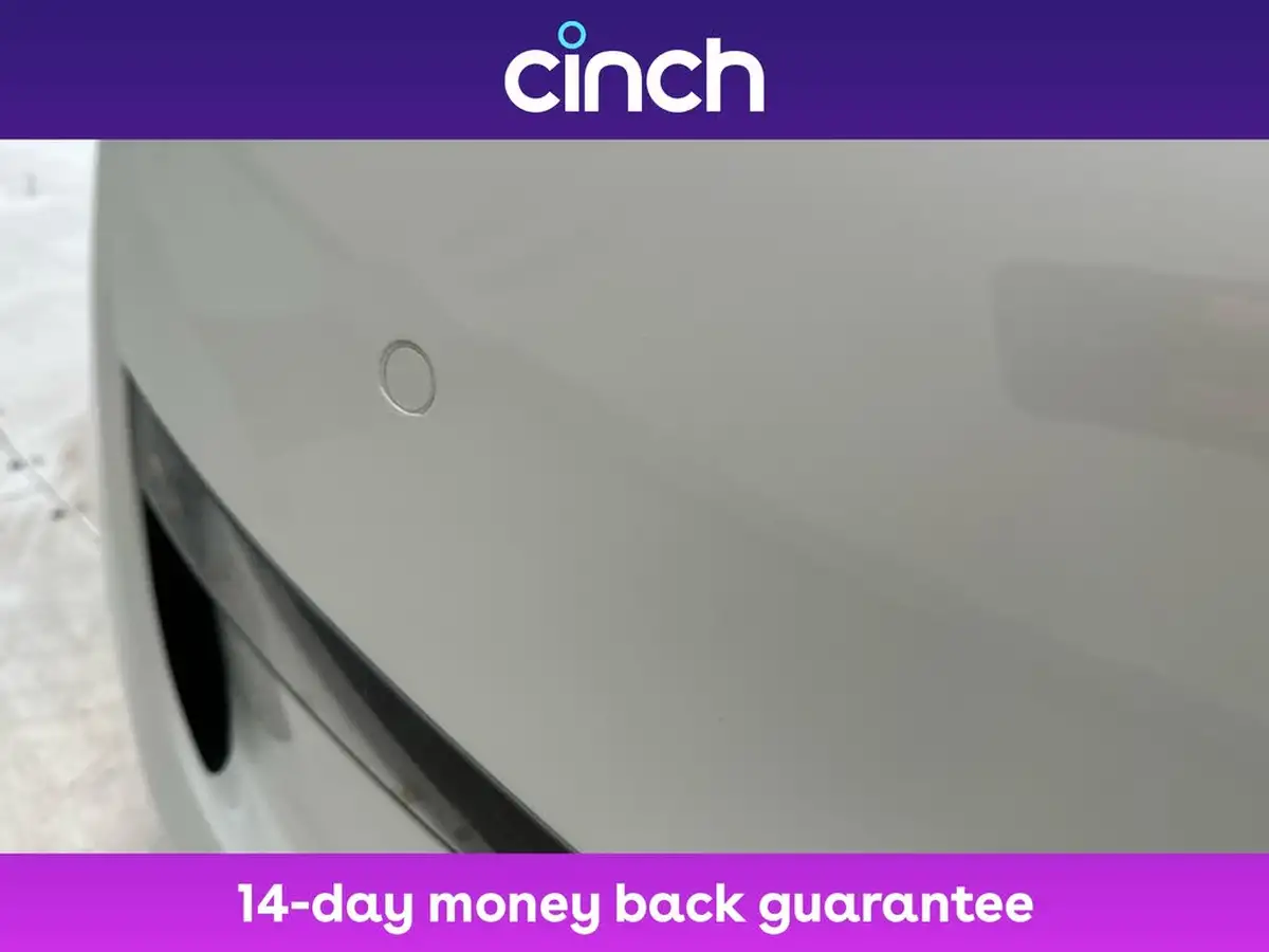 2022-tesla-model-y-e-long-range-big-31