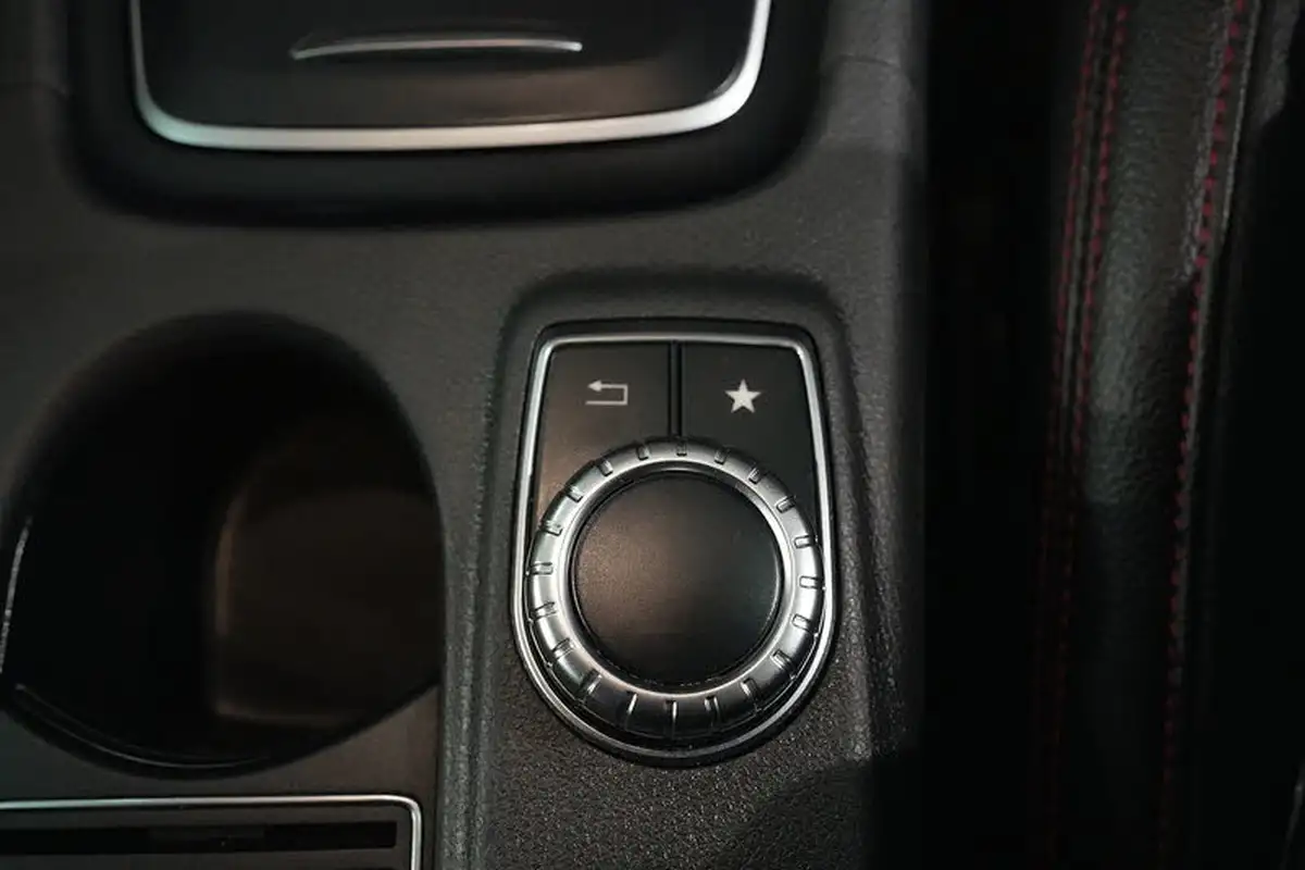 2019-mercedes-benz-cla-21d-cla-220d-amg-line-night-edition-170ps-ss-coupe-4d-4matic-big-39