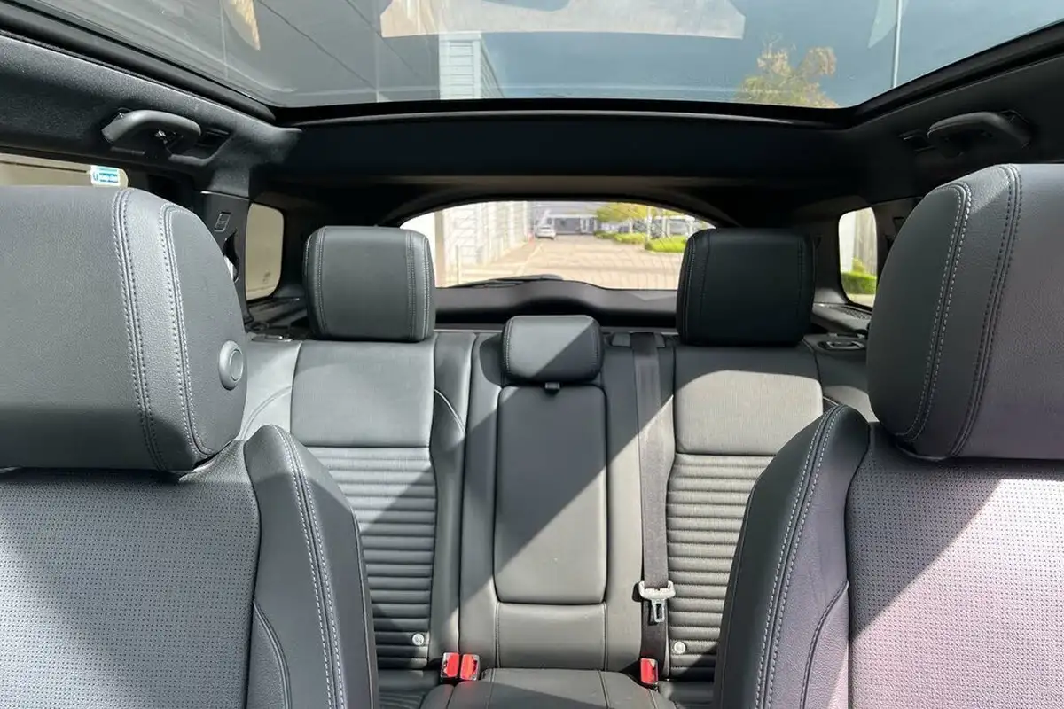2024-land-rover-discovery-sport-15-p300e-dynamic-se-big-32