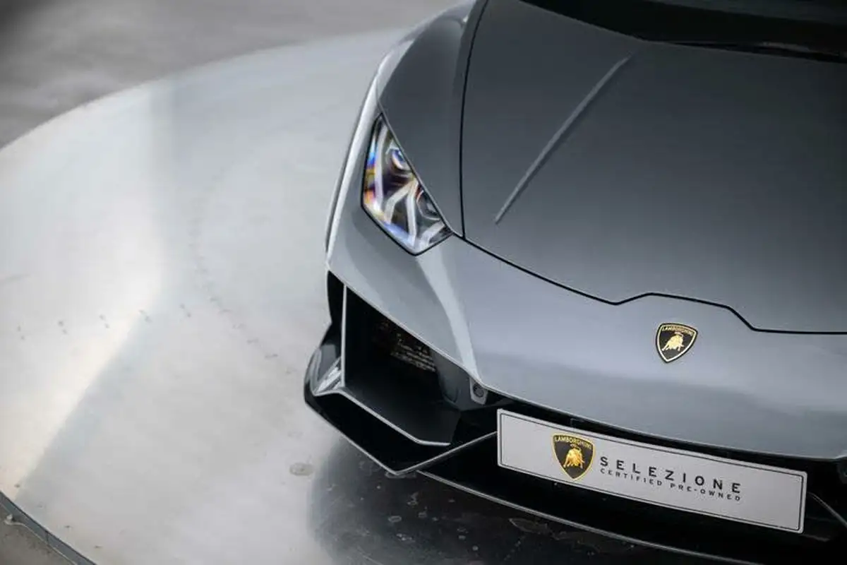 2019-lamborghini-huracan-52-evo-coupe-big-19