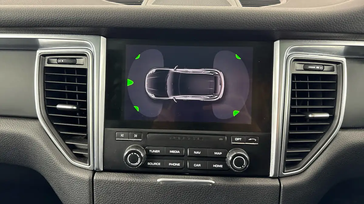 2018-porsche-macan-20-252ps-ss-big-15