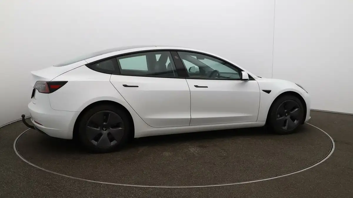 2021-tesla-model-3-e-long-range-4x4-big-42