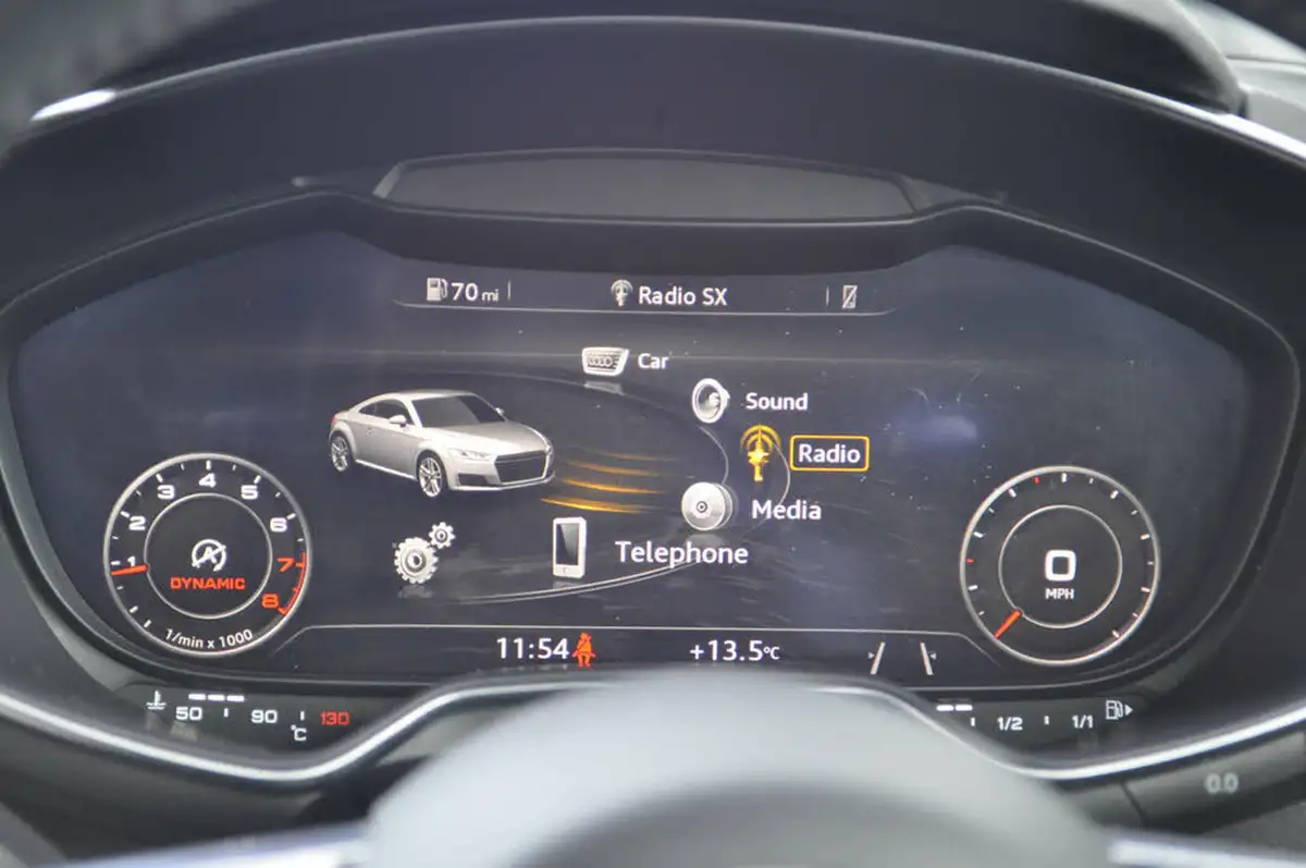 2015-audi-tt-coupe-20-tfsi-sport-ss-big-16