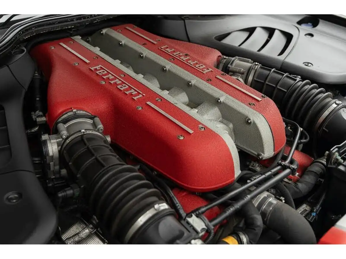 2013-ferrari-ff-63-big-9