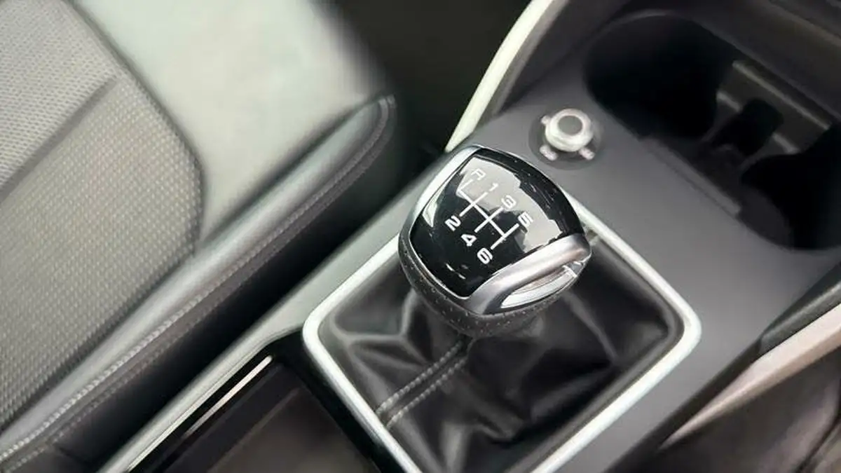 2024-audi-q2-10-30-tfsi-s-line-116ps-big-11