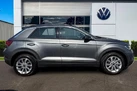 2022-volkswagen-t-roc-10-tsi-life-small-2