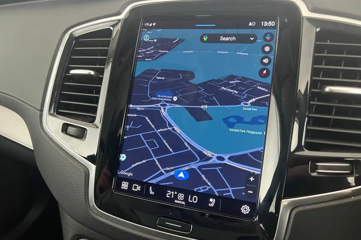 2024-volvo-xc90-20-t8-plus-big-14