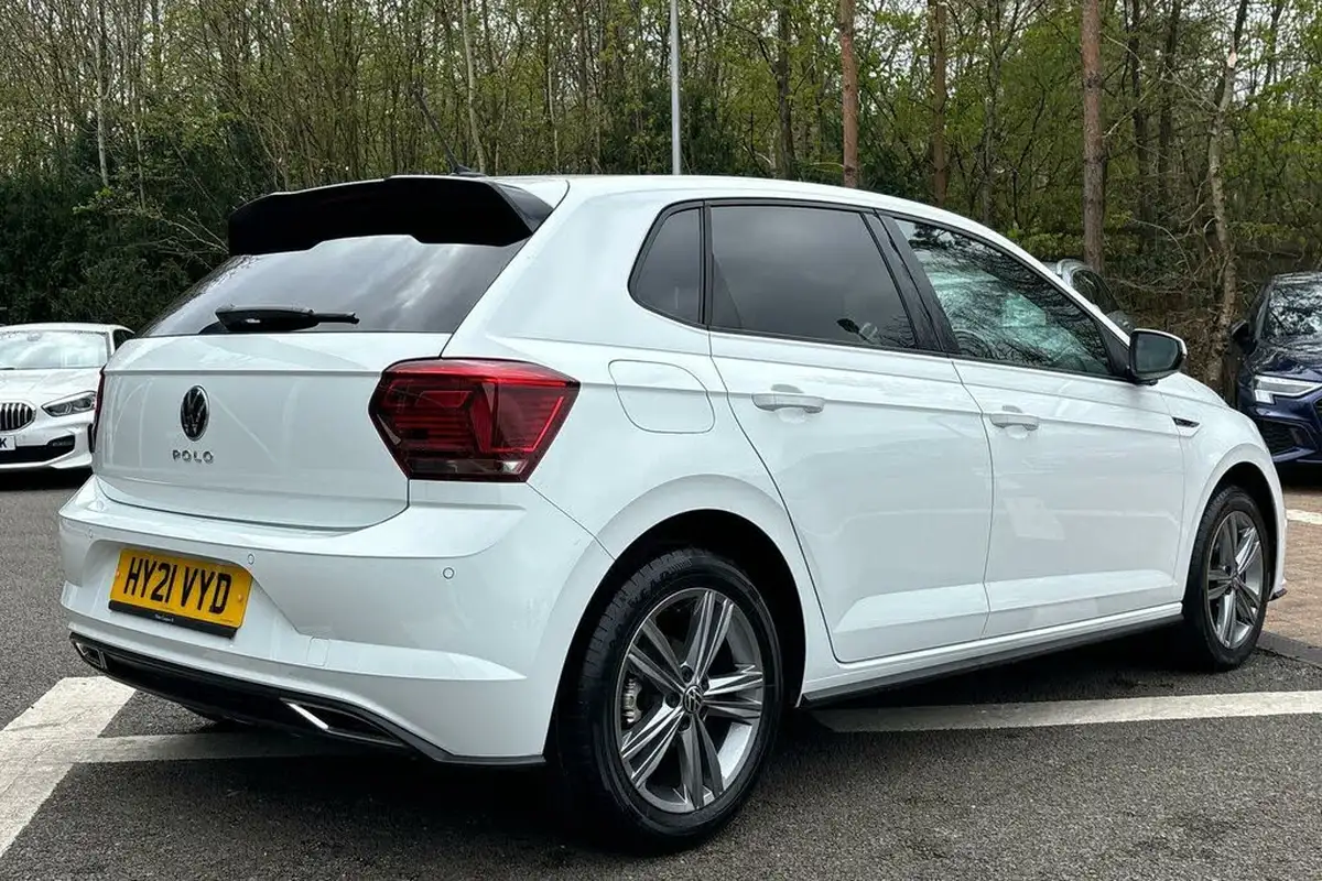 2021-volkswagen-polo-10-tsi-r-line-110ps-big-5