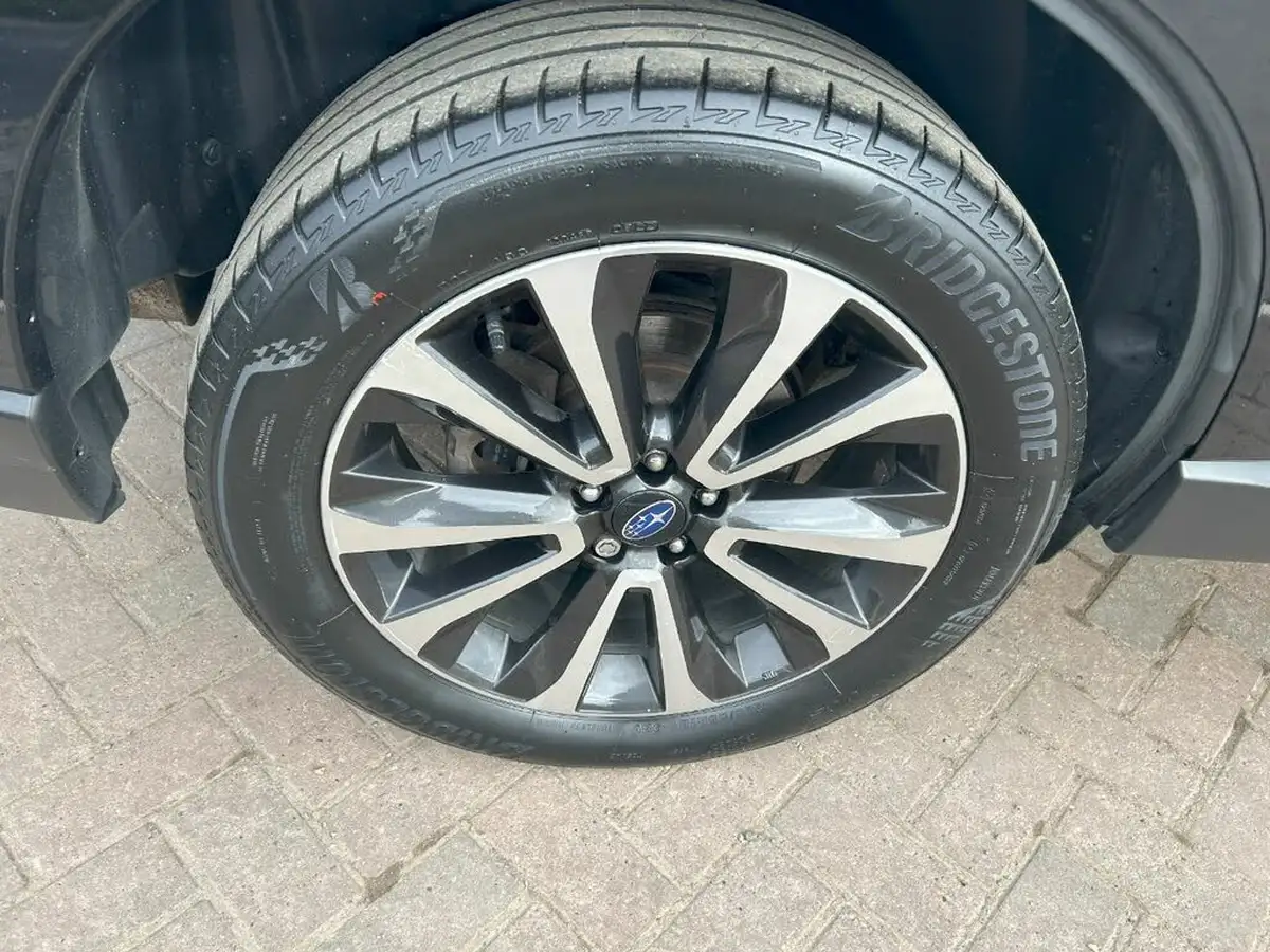 2016-subaru-forester-big-6