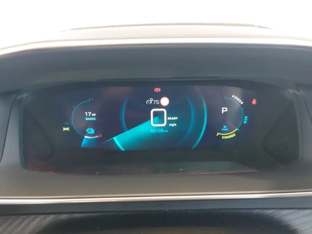 2021-peugeot-2008-suv-e-gt-premium-big-6