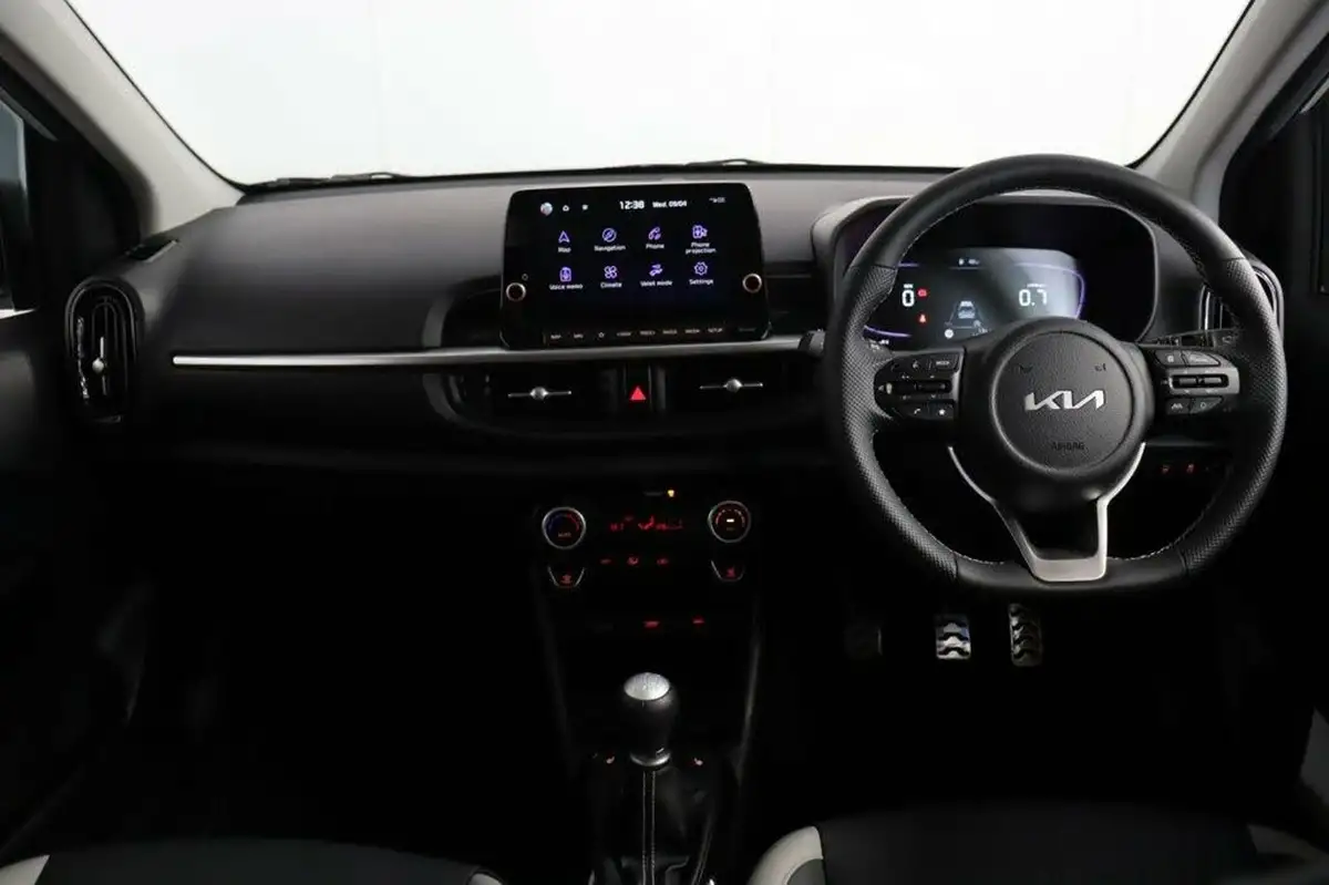 2024-kia-picanto-12-gt-line-s-big-7