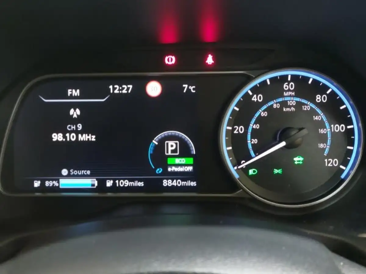 2022-nissan-leaf-e-n-connecta-39kwh-big-10