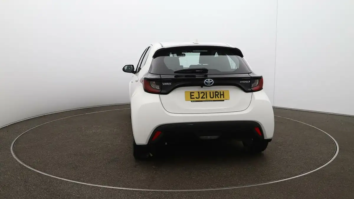 2021-toyota-yaris-15-vvt-i-icon-114bhp-hybrid-1490cc-e-cvt-big-52