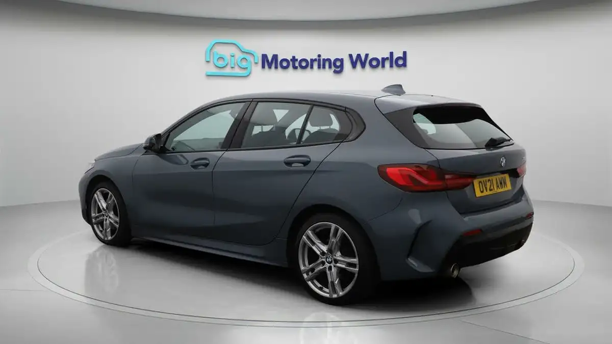 2021-bmw-1-series-15-118i-m-sport-lcp-big-5