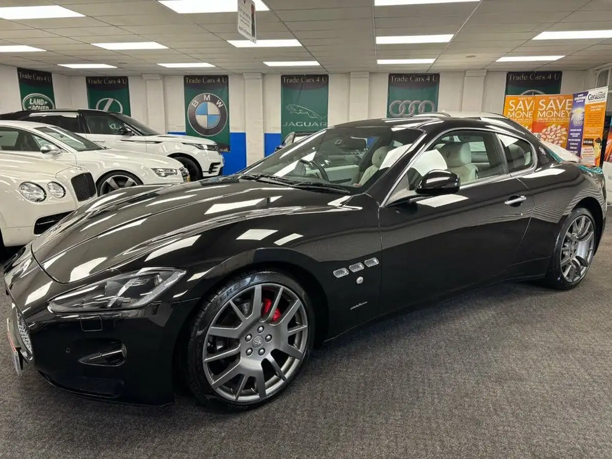 2016-maserati-granturismo-42-big-4