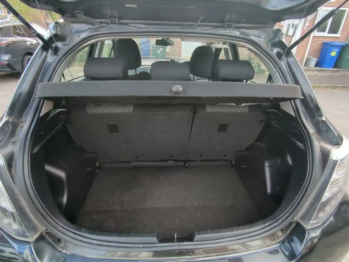 2014-toyota-yaris-133-icon-smart-pack-m-drive-s-big-7