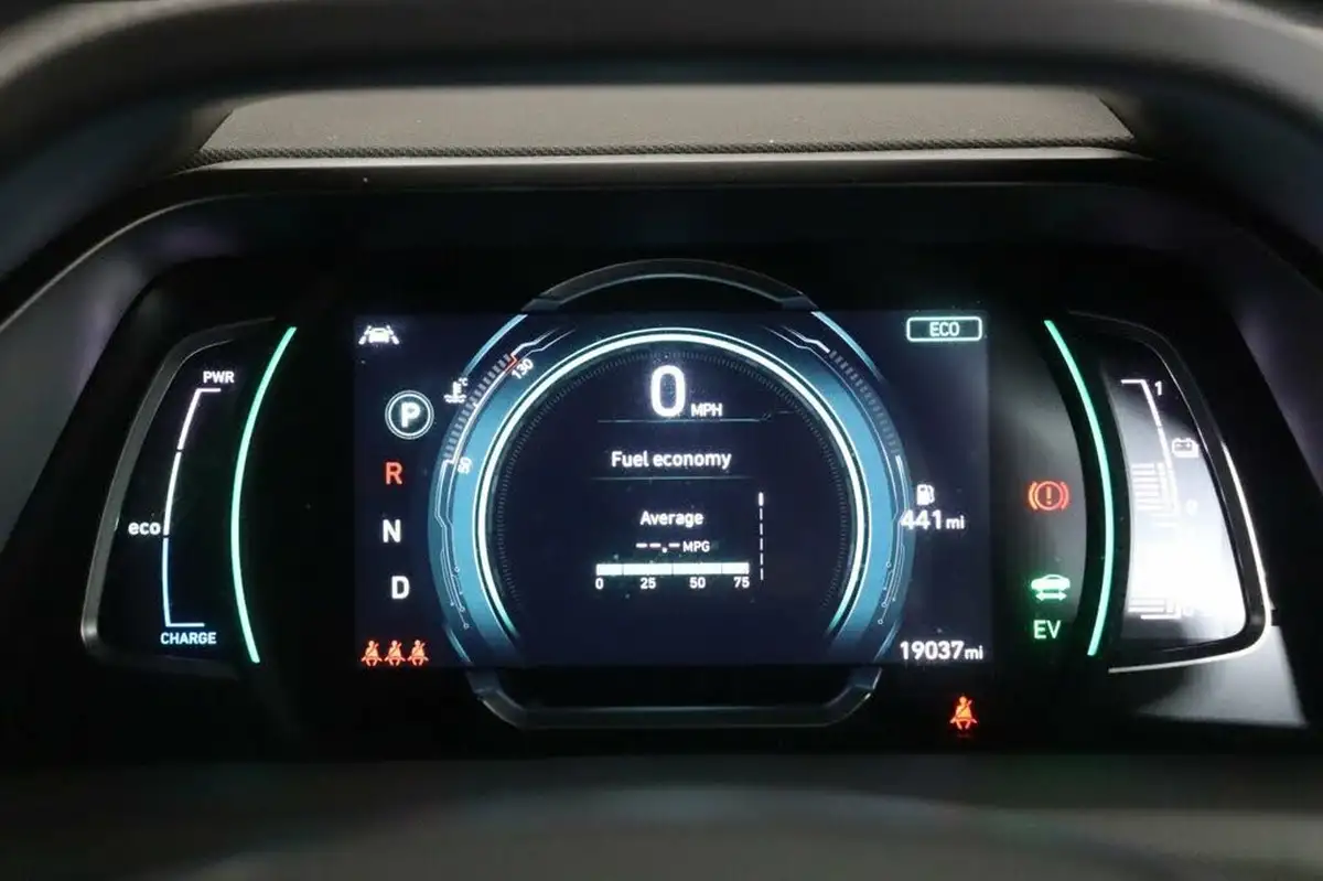 2022-hyundai-ioniq-16-gdi-premium-se-hybrid-big-14