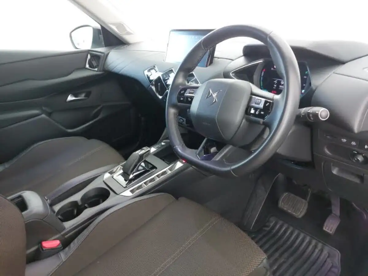 2022-ds-ds-3-crossback-e-tense-bastille-big-10