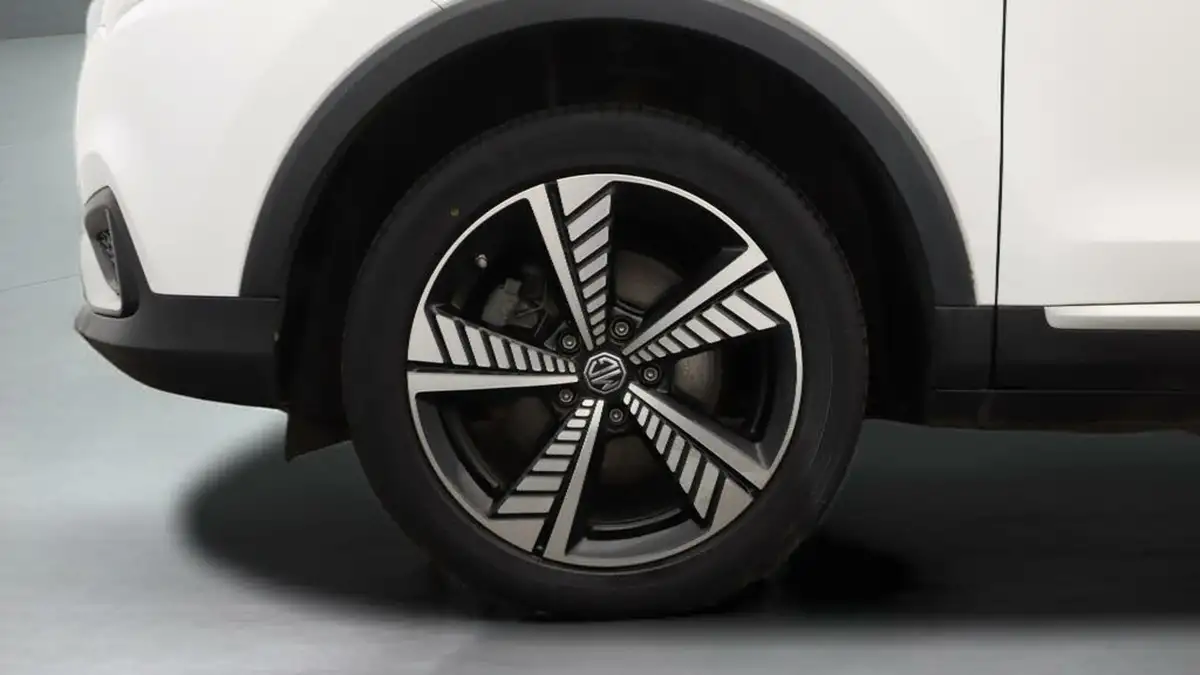 2021-mg-zs-suv-e-exclusive-ev-big-18
