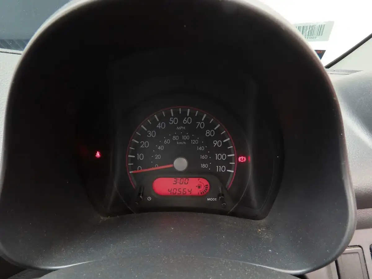 2013-suzuki-alto-10-sz-big-8