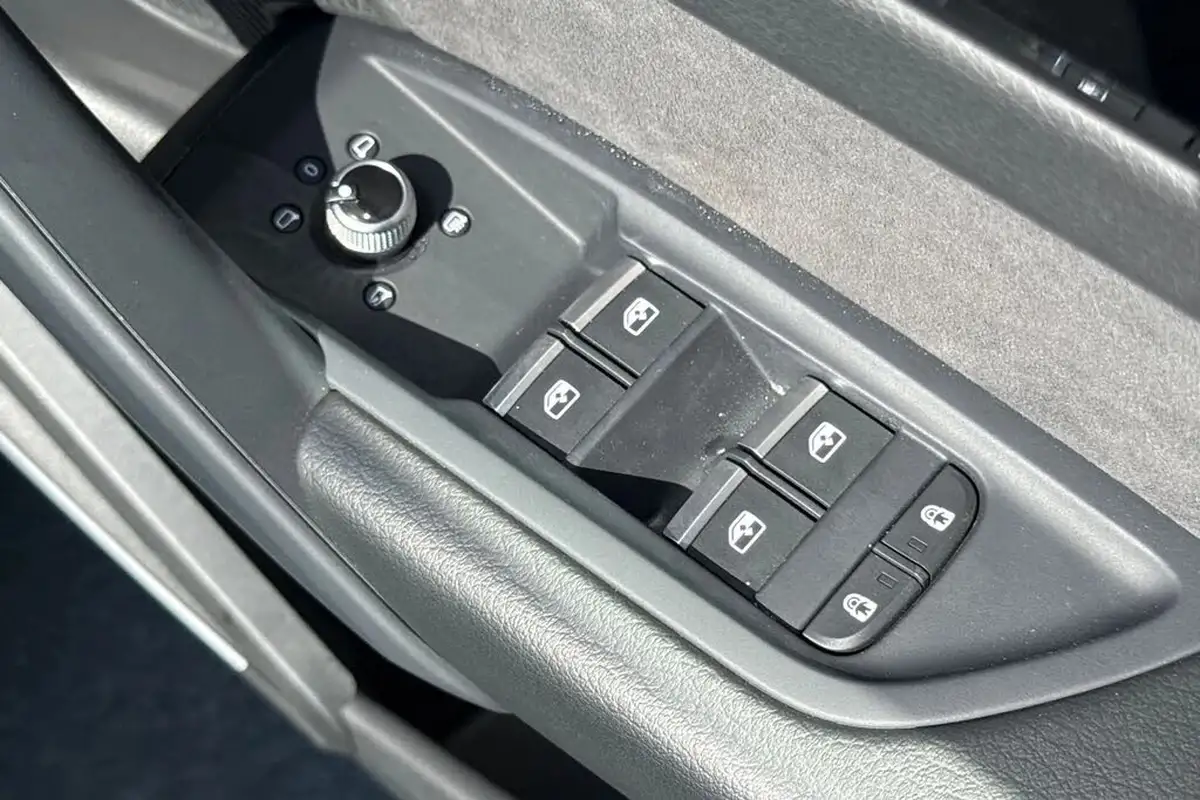 2024-audi-q5-20-45-tfsi-black-edition-station-wagon-big-20