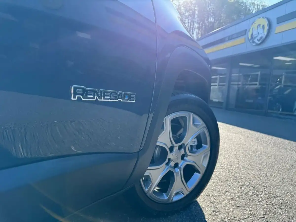 2020-jeep-renegade-13-gse-limited-phev-big-20