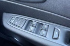 2019-renault-captur-09-tce-iconic-small-24