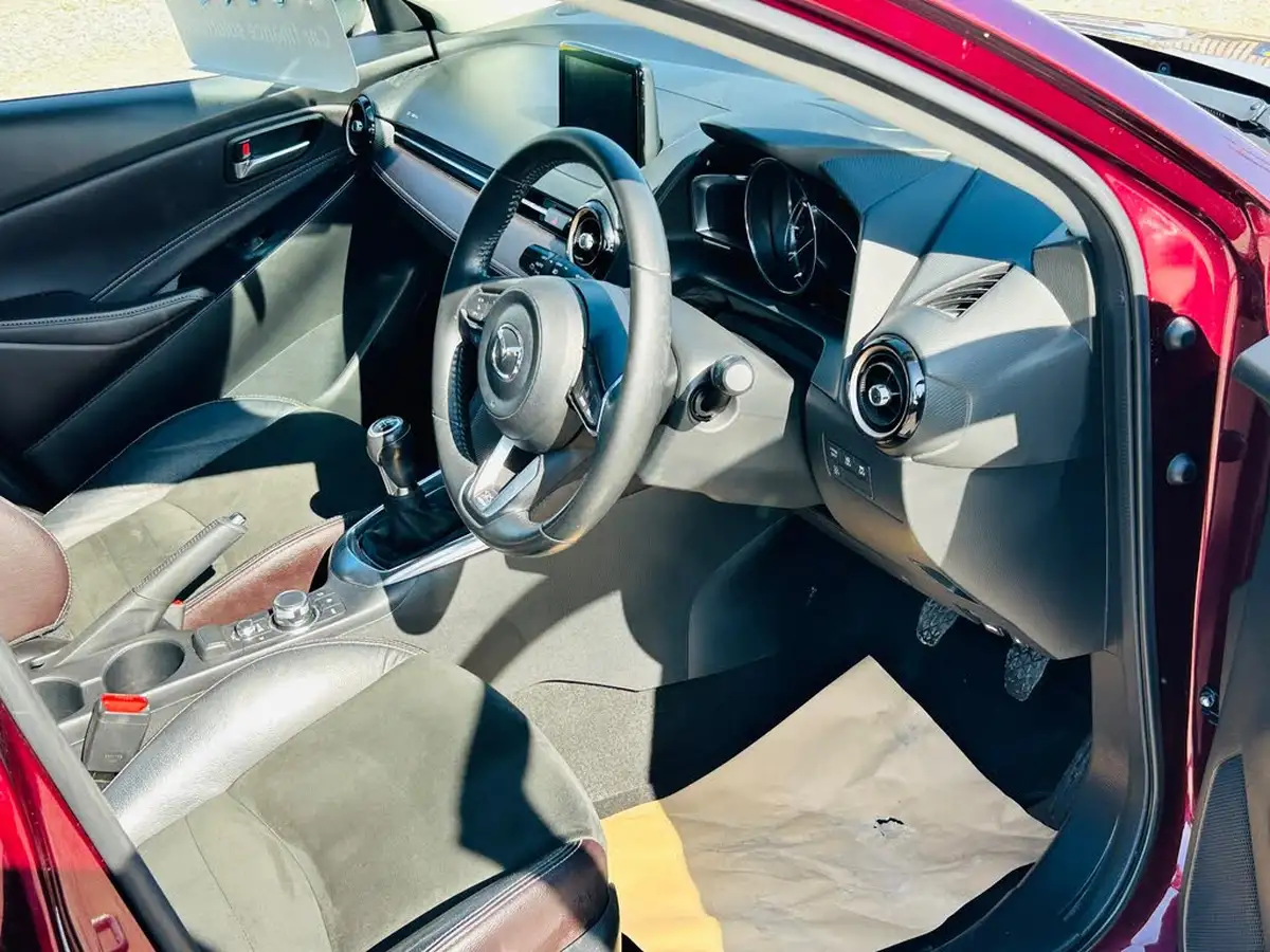 2017-mazda-mazda2-15-gt-sport-big-2