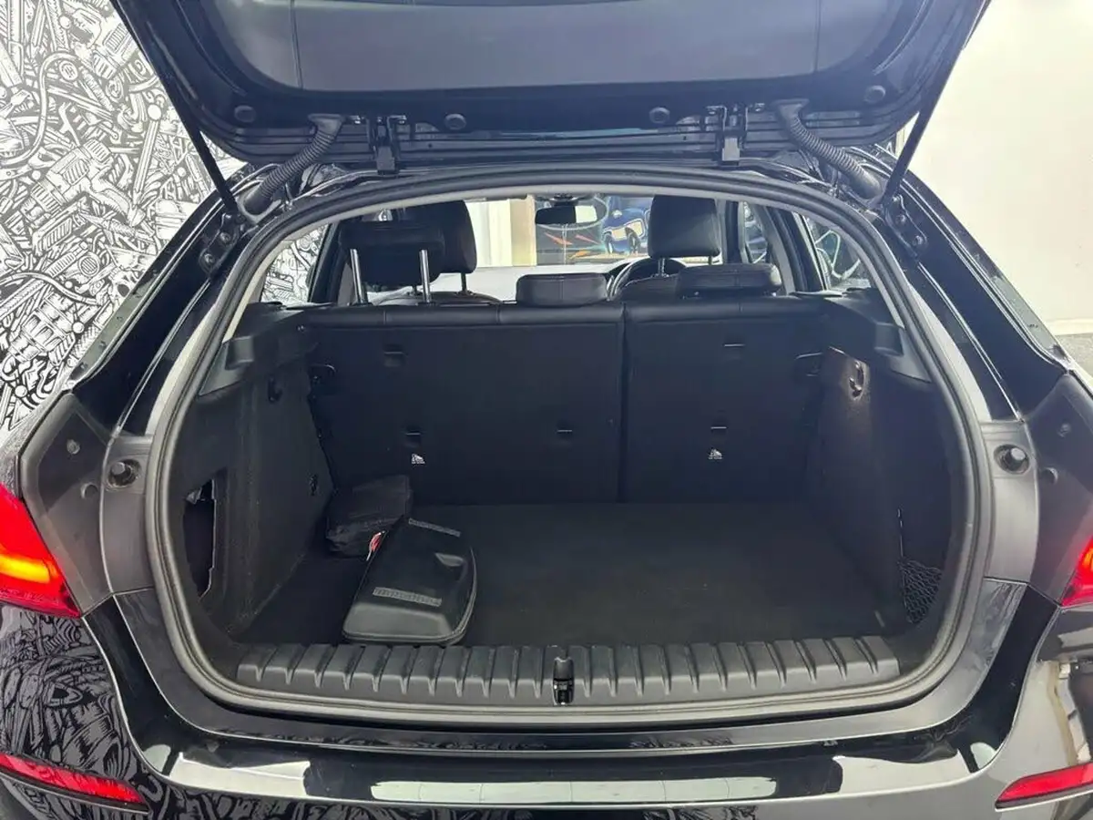 2021-bmw-1-series-15-118i-sport-lcp-big-28