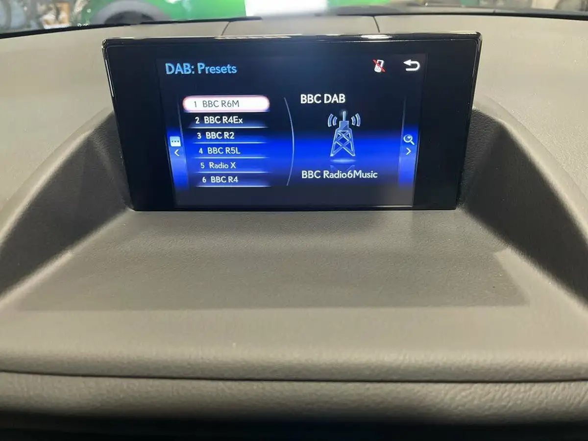 2020-lexus-ct-200h-18-ct-big-3