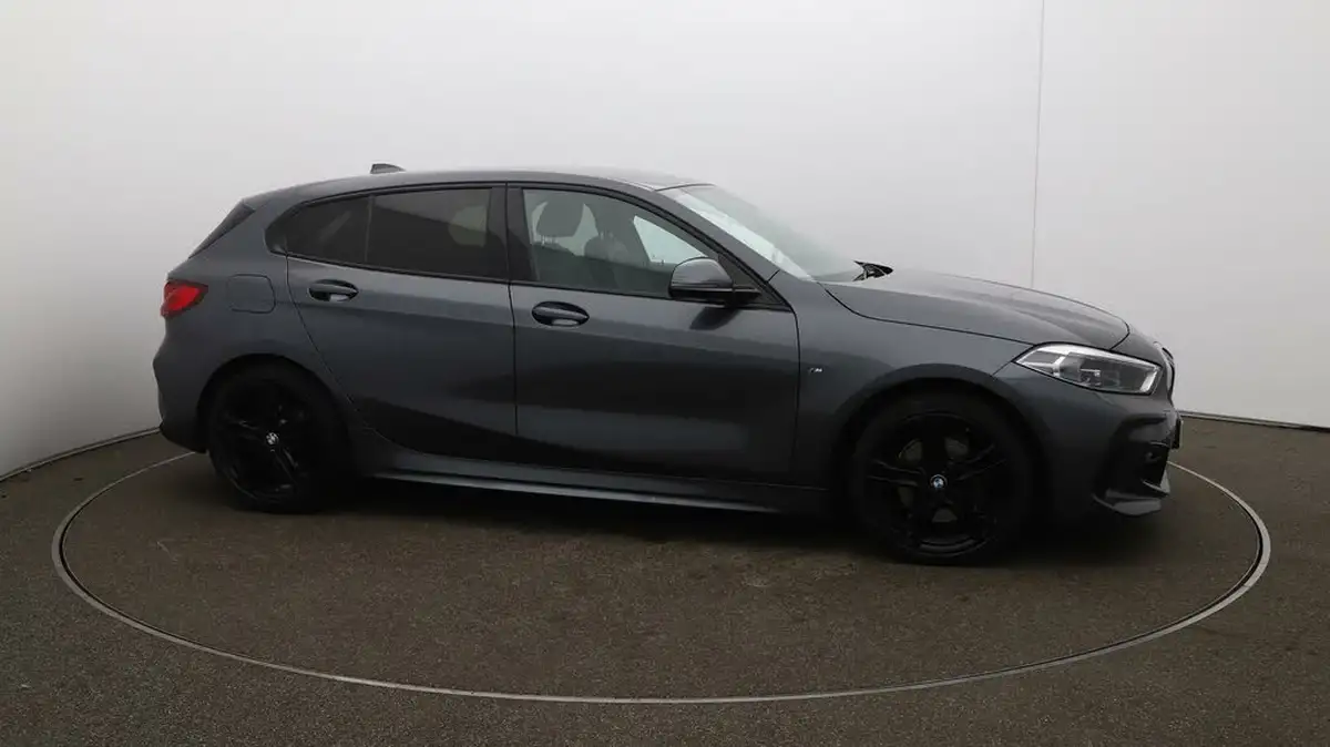 2021-bmw-1-series-15-118i-m-sport-lcp-dct-big-41