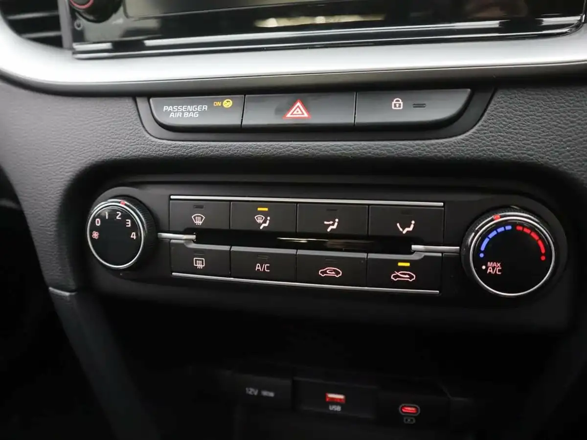 2023-kia-xceed-15-t-gdi-2-158bhp-big-17