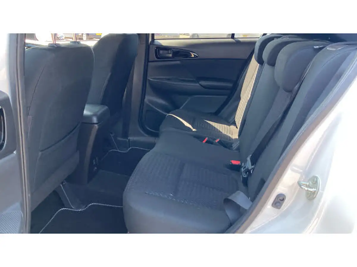 2018-mitsubishi-eclipse-cross-15-2-big-15