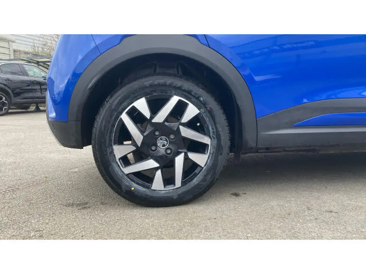 2022-vauxhall-mokka-e-elite-premium-big-6