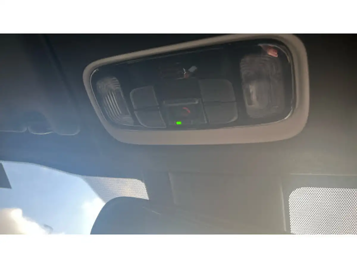 2022-toyota-yaris-15-vvt-i-dynamic-big-30