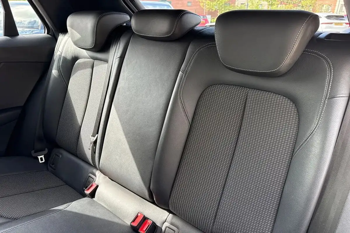 2018-audi-q2-14-tfsi-s-line-big-18