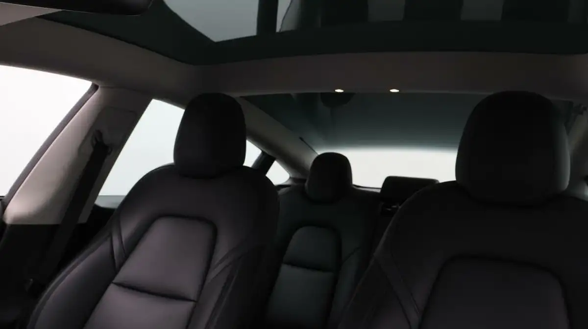 2021-tesla-model-3-e-long-range-awd-big-22