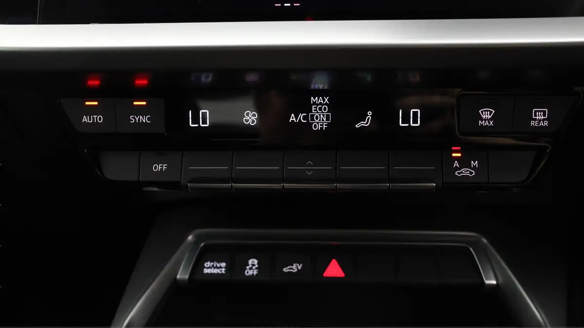2021-audi-a3-14-40-tfsi-e-s-line-big-11