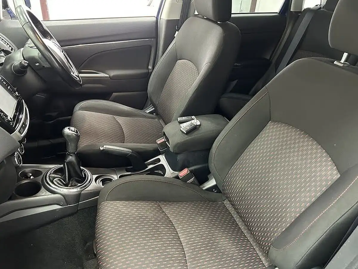 2016-mitsubishi-asx-16-3-big-9