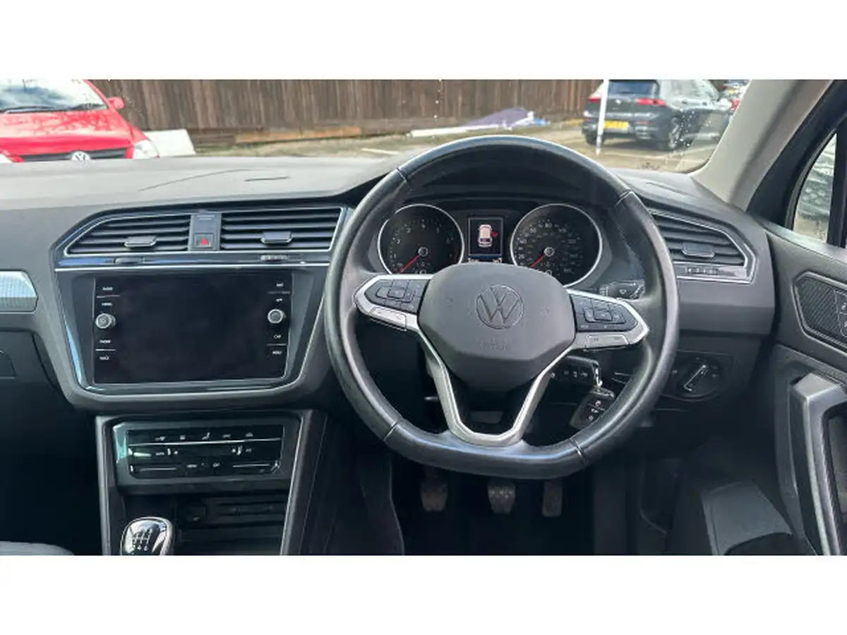 2022-volkswagen-tiguan-15-tsi-life-150ps-big-9